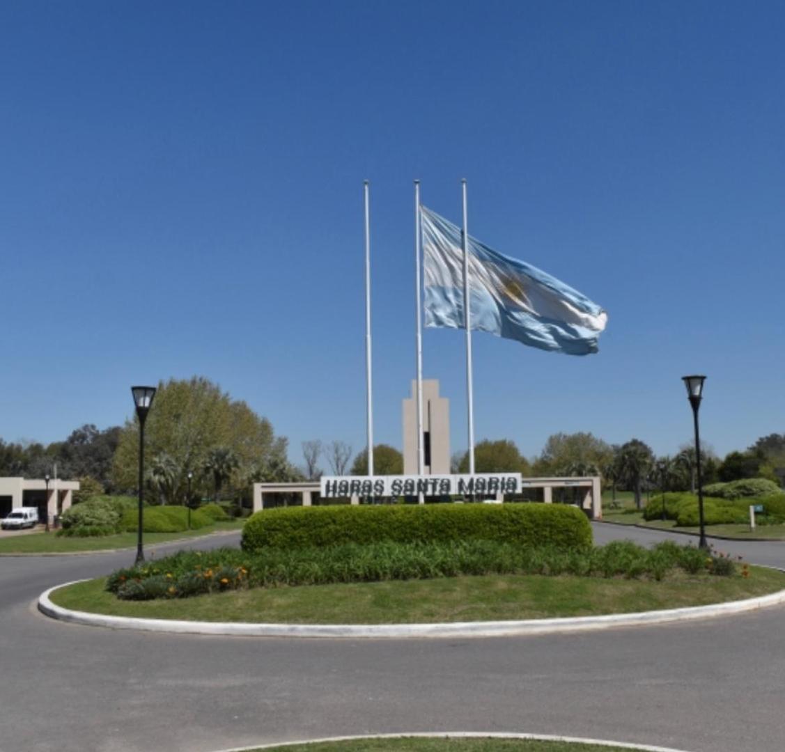 LOTE EN VENTA EN HARAS SANTA MARIA(FONDO SIN VECINOS)