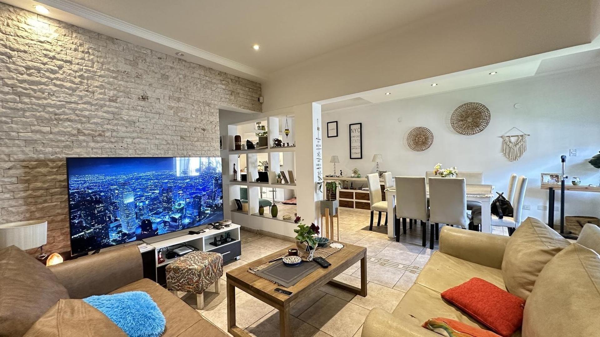 VENTA CASA 4 AMBIENTES QUILMES