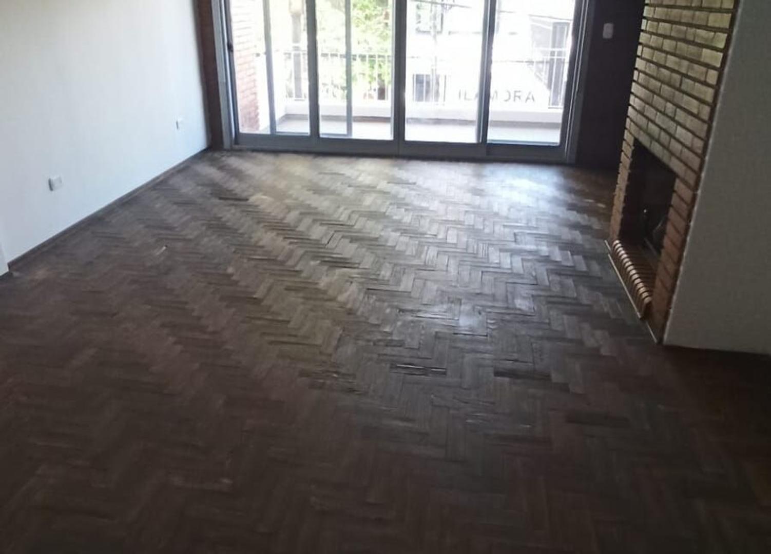 Depto de 120m² con 3 Dorm. en Alquiler en Ramos Mejia centro