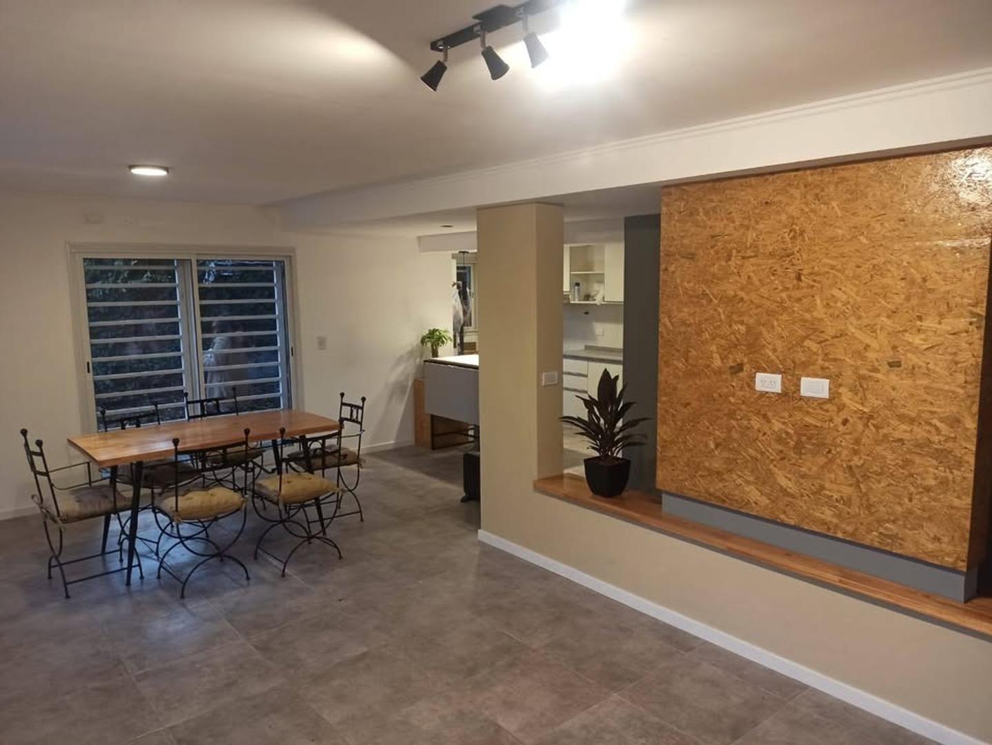 Depto Tipo Casa en Venta de 3 ambientes