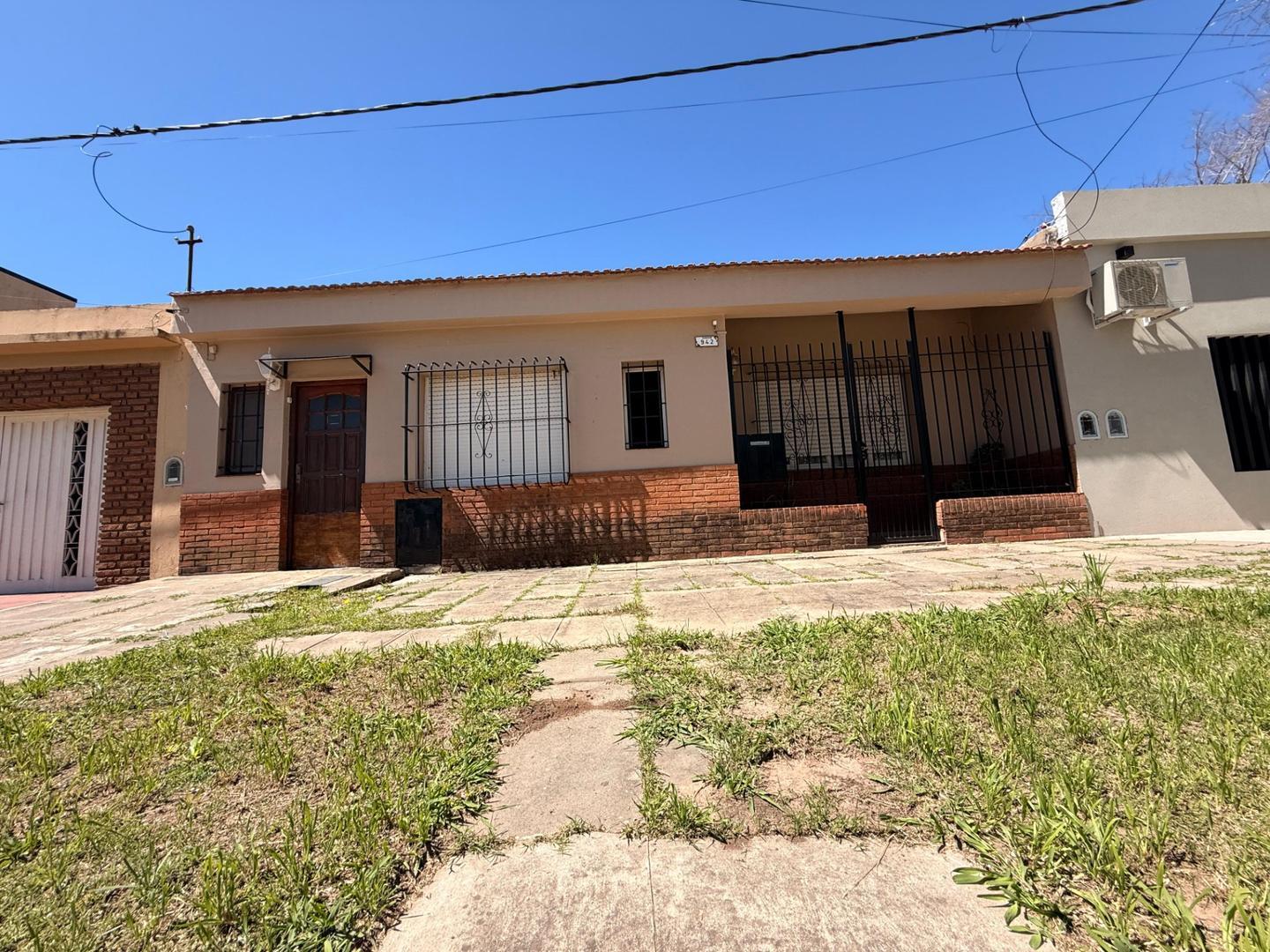 Casa en Venta en Campana (Rawson 942)