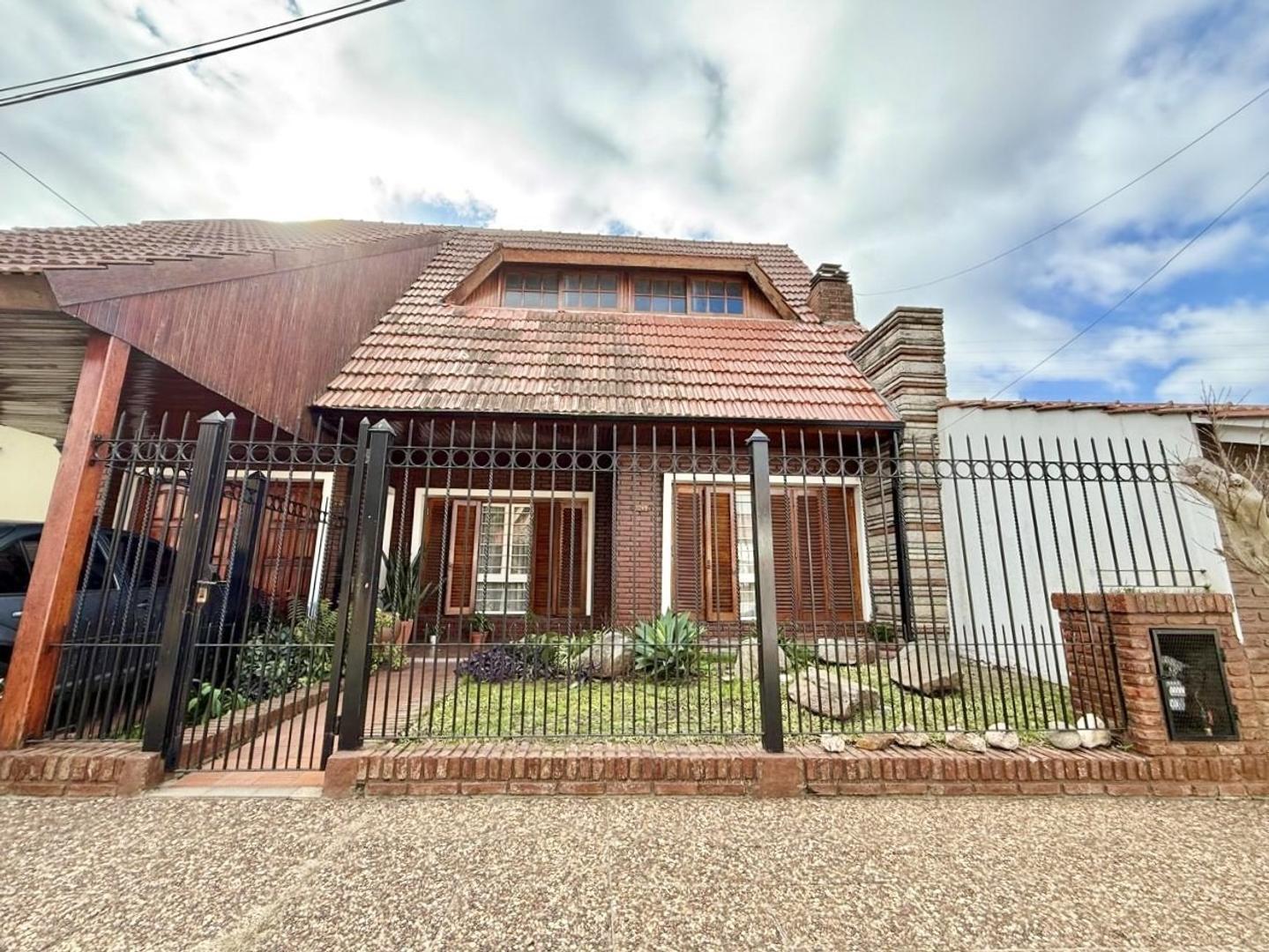 Chalet 3 ambientes en excelente ubicación.