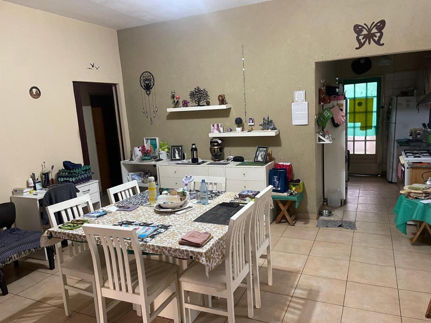 Depto Tipo Casa en Venta de 5 ambientes
