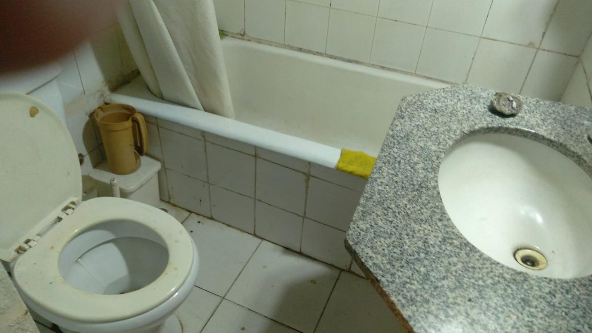 PROPIEDAD MULTIFAMILIAR C/ COCHERA Y PATIO - VILLA BALLESTER