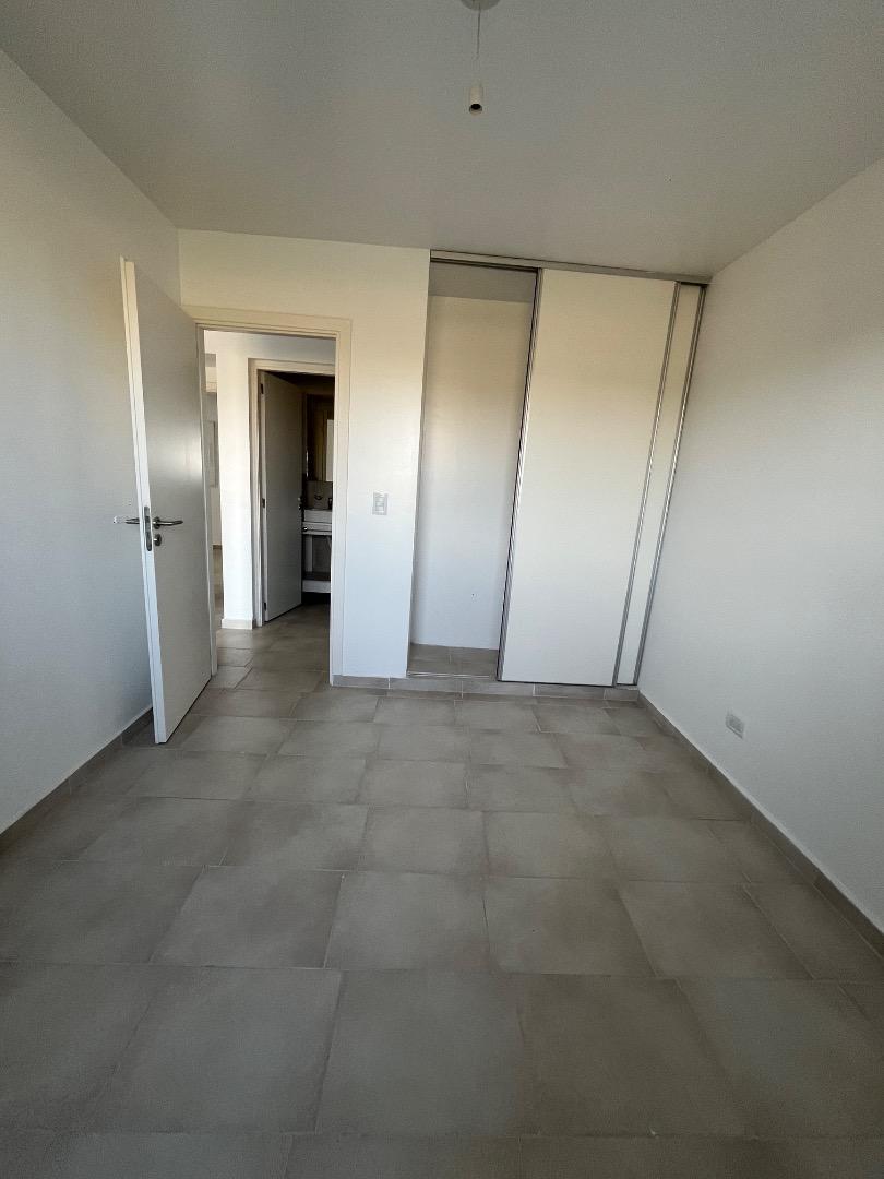 Departamento en Alquiler en Valle Cercano, $ 550.000