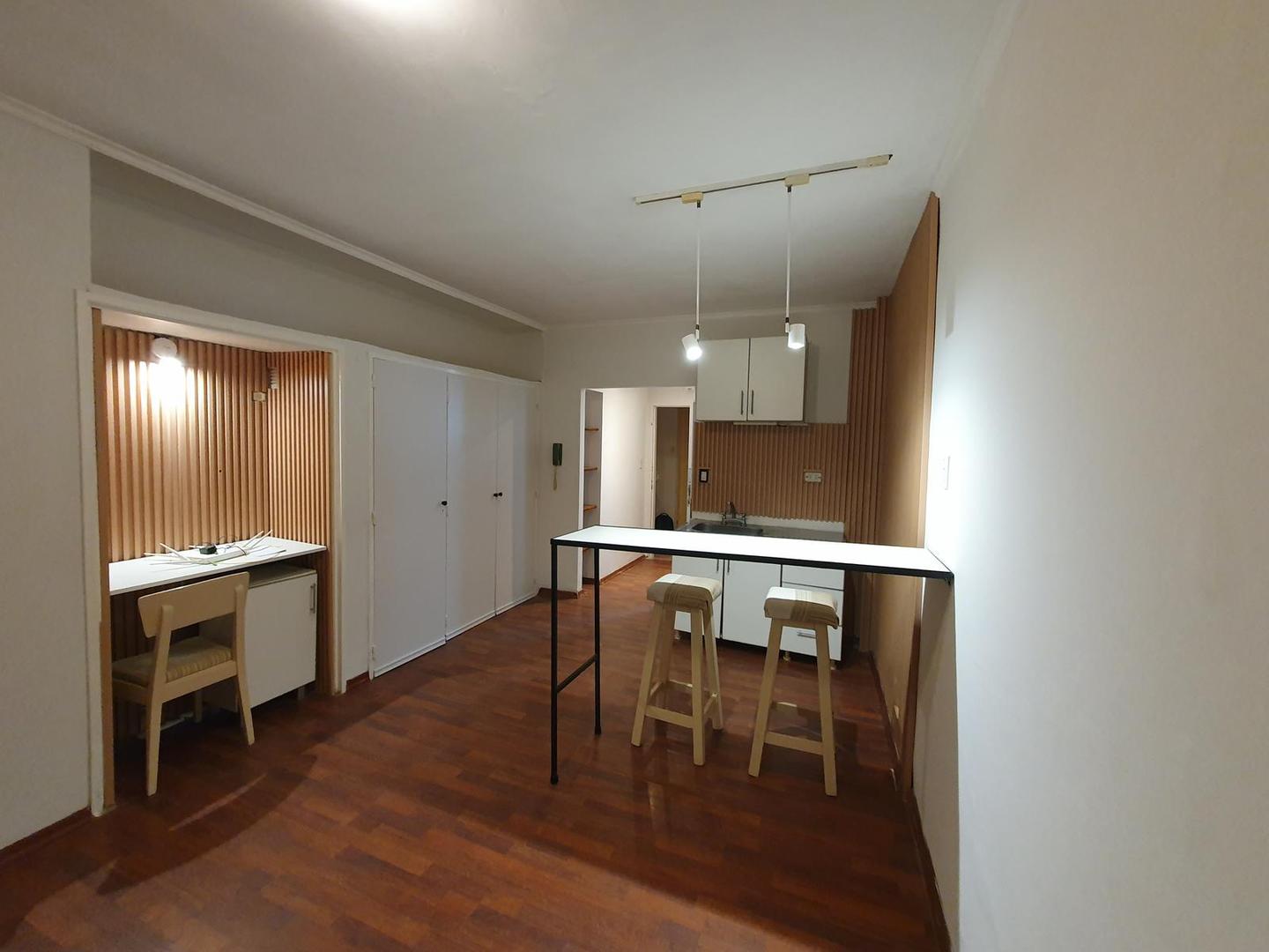 Departamento Larrea  al 1300 Recoleta monoambiente, reciclado a nuevo