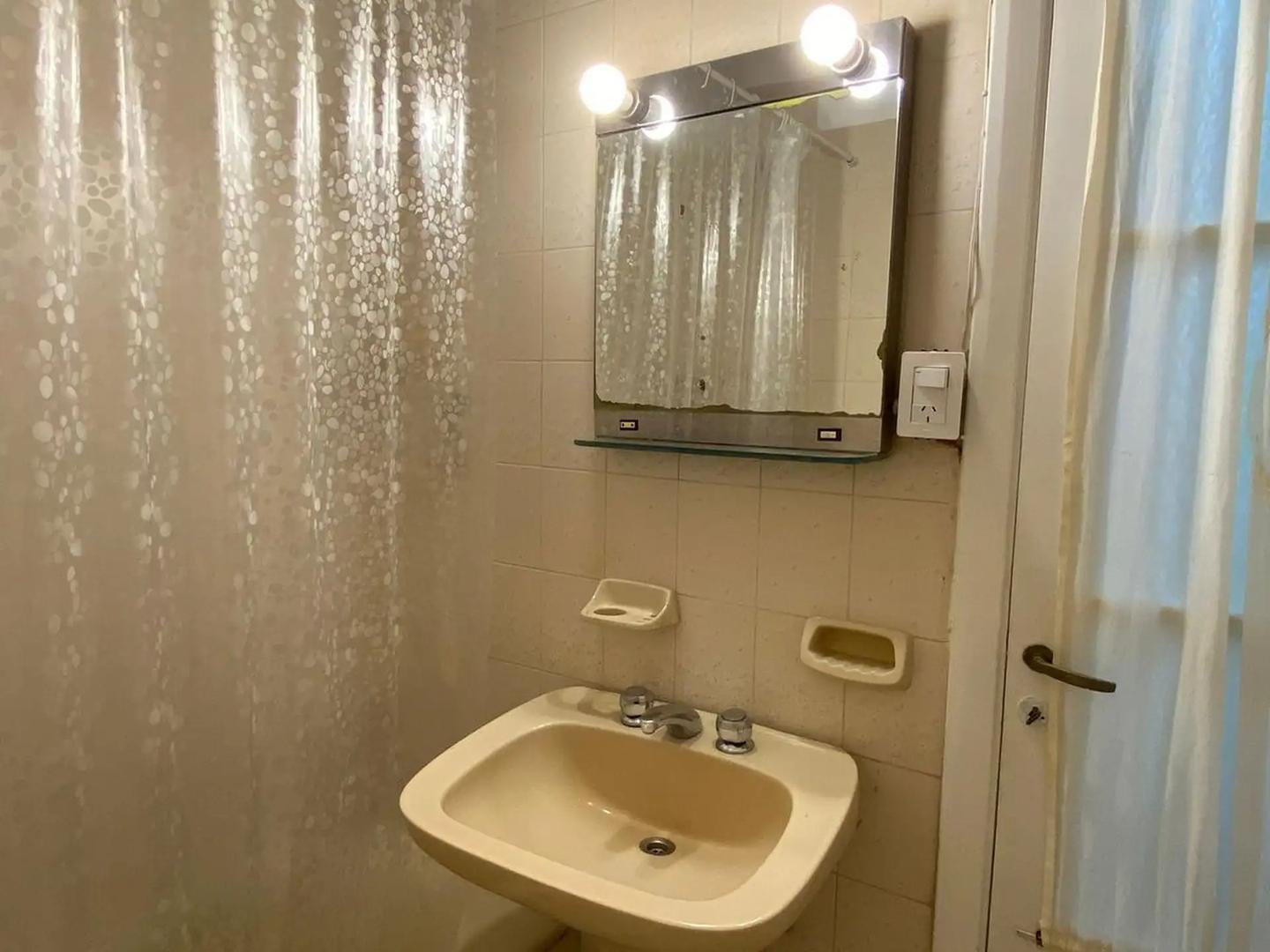 Nicaragua 5800, Piso 1