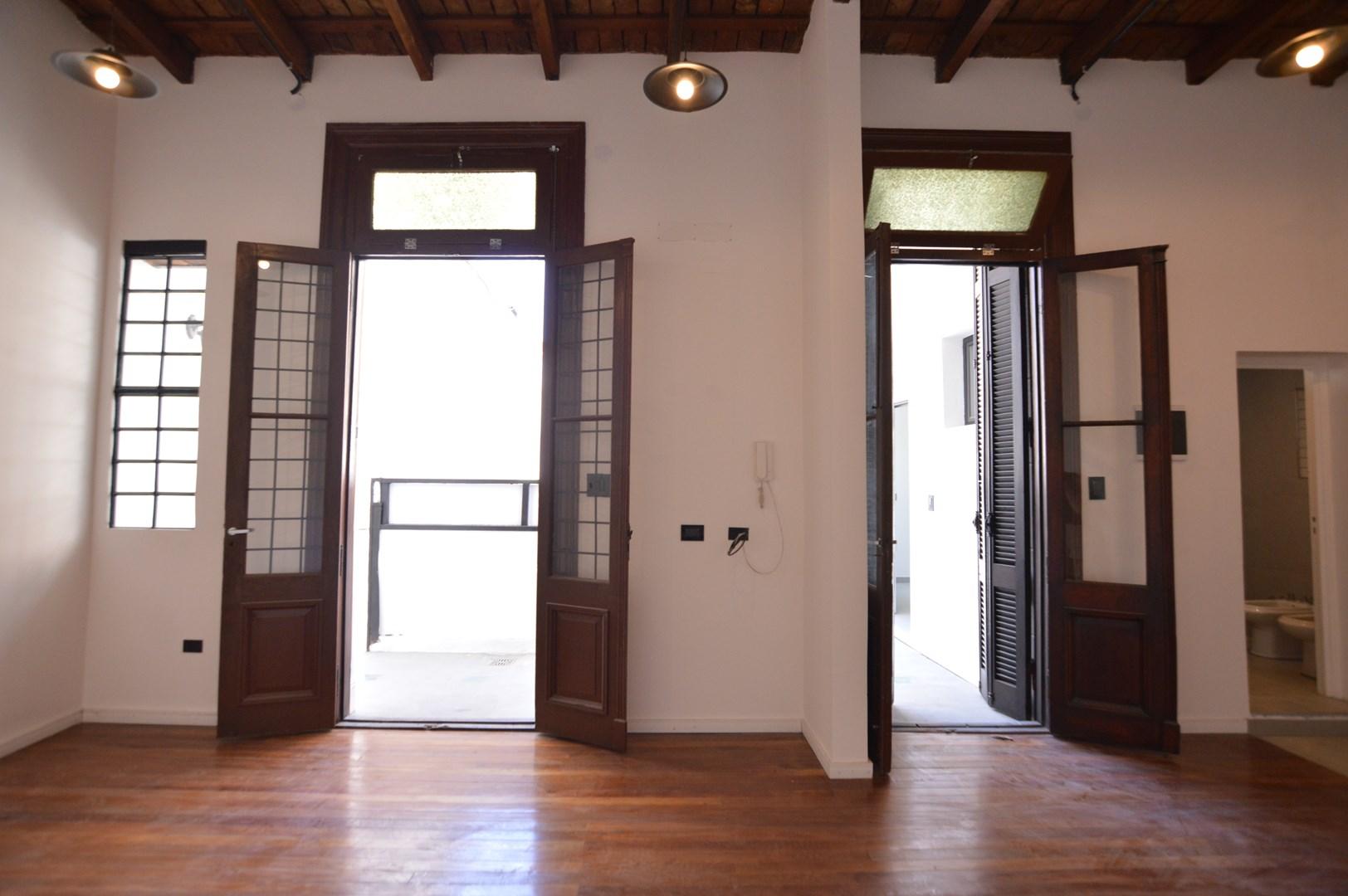 Depto Tipo Casa en Venta en Almagro, USD 145.000