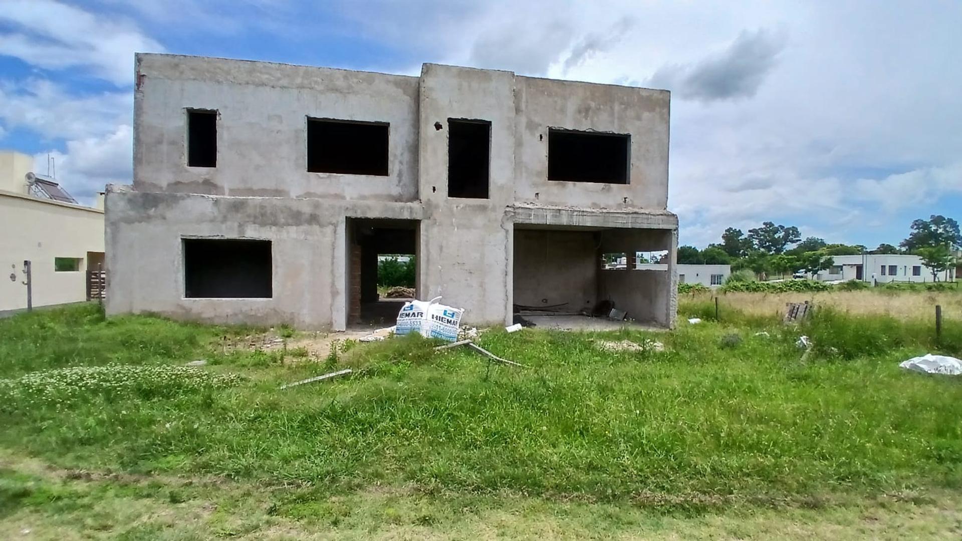 Casa 4 ambientes con 4 baños