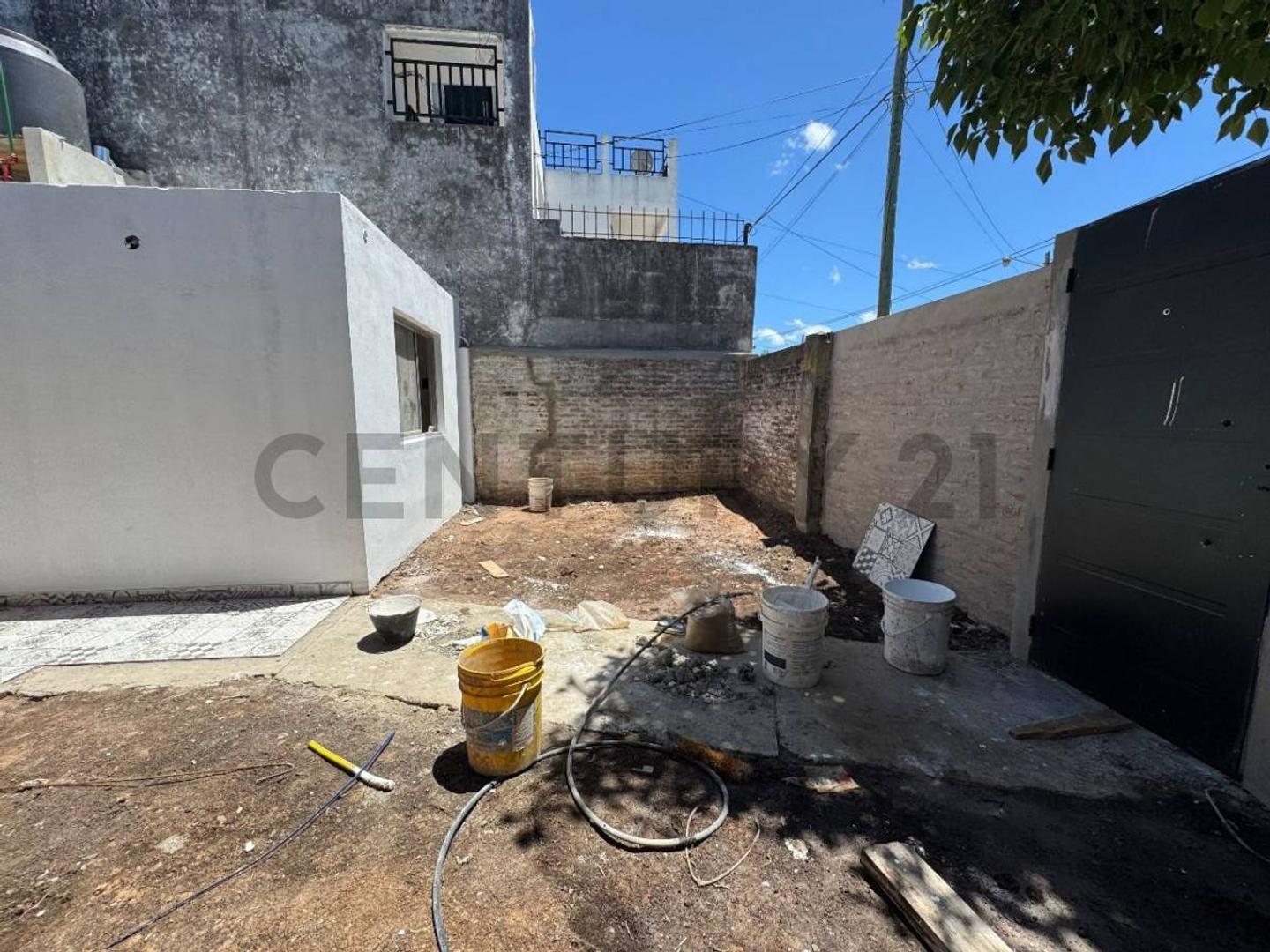 Angel gibon 400, Piso 0