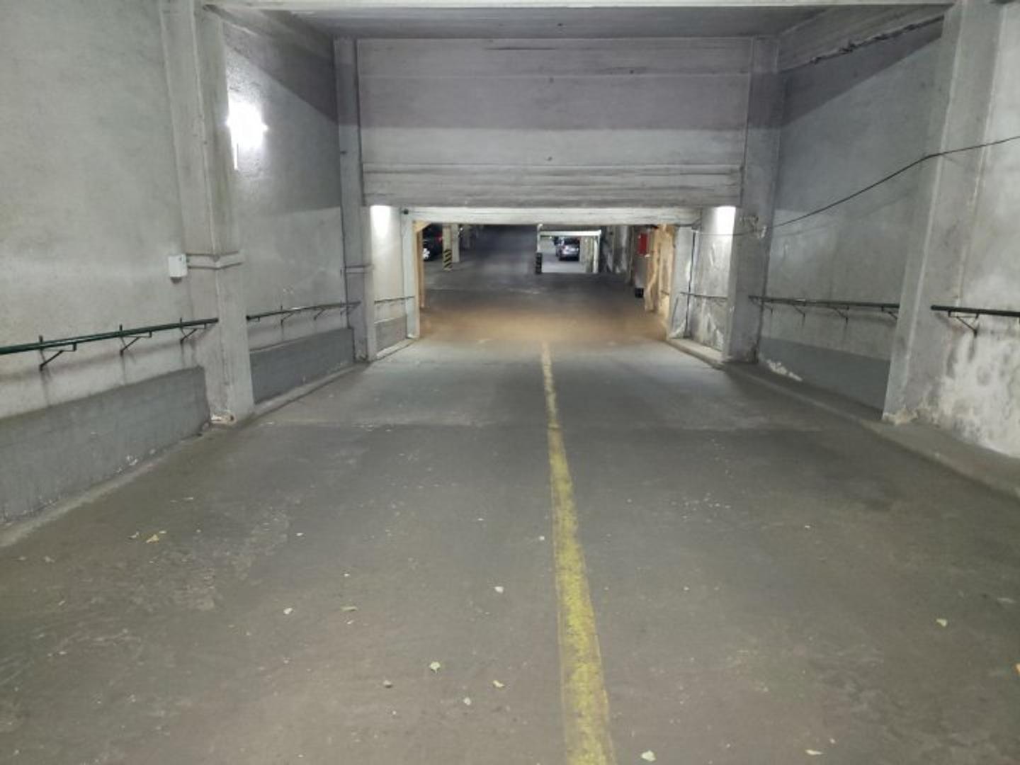 DORREGO 600 COCHERA EN VENTA