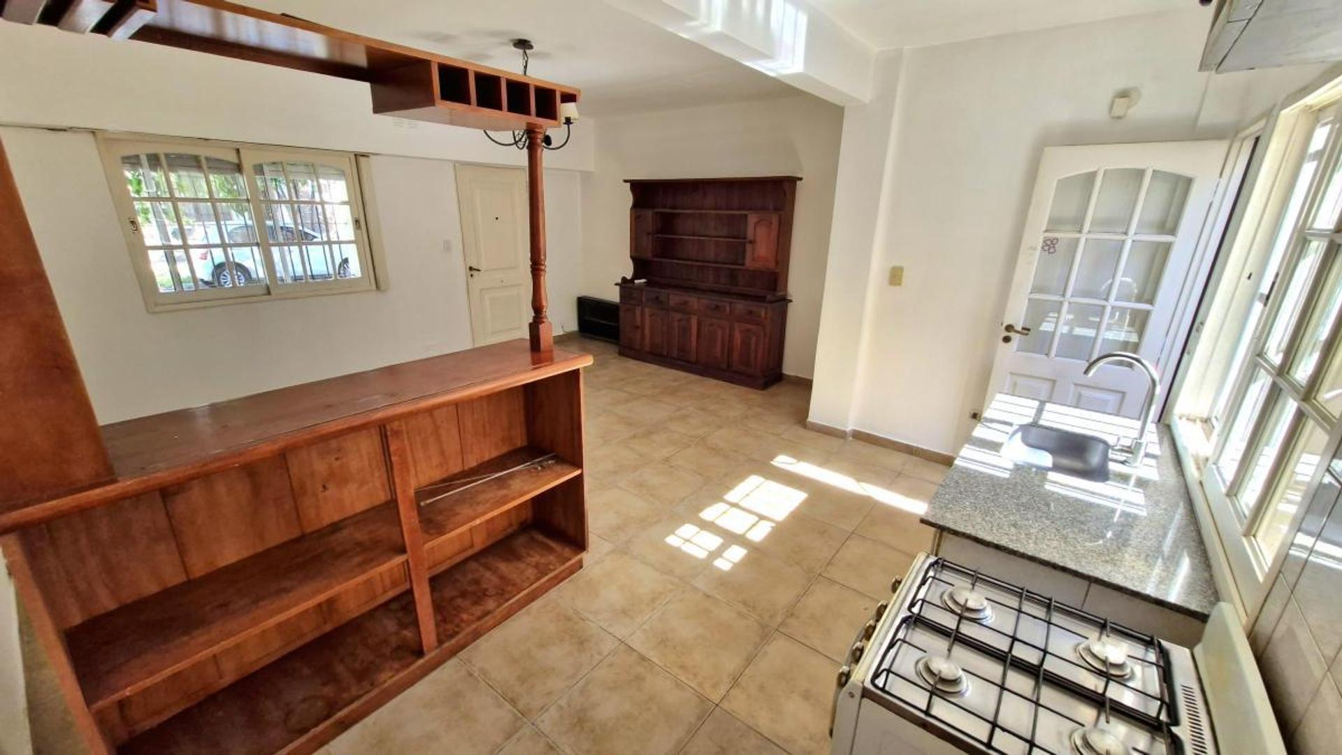 Depto Tipo Casa en Venta en Villa Talleres, USD 85.000