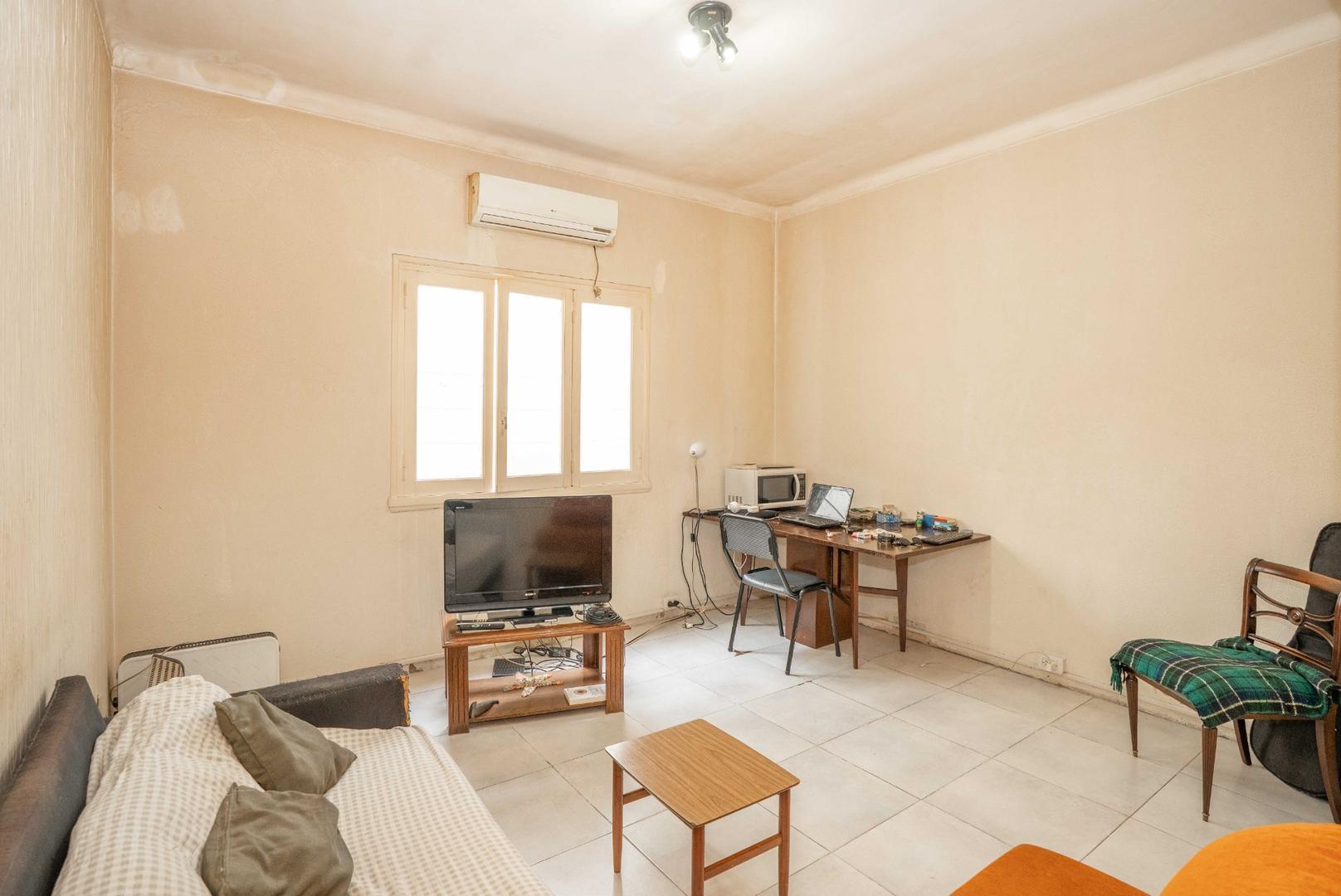 Venta 2 amb. 1/2 Belgrano c/terraza propia Apto crédito