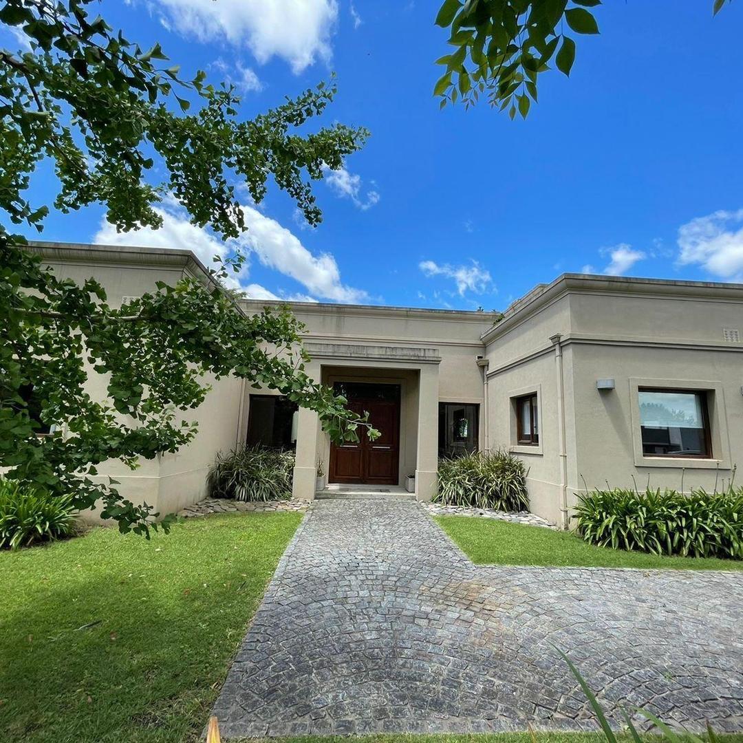 Club De Campo Los Puentes