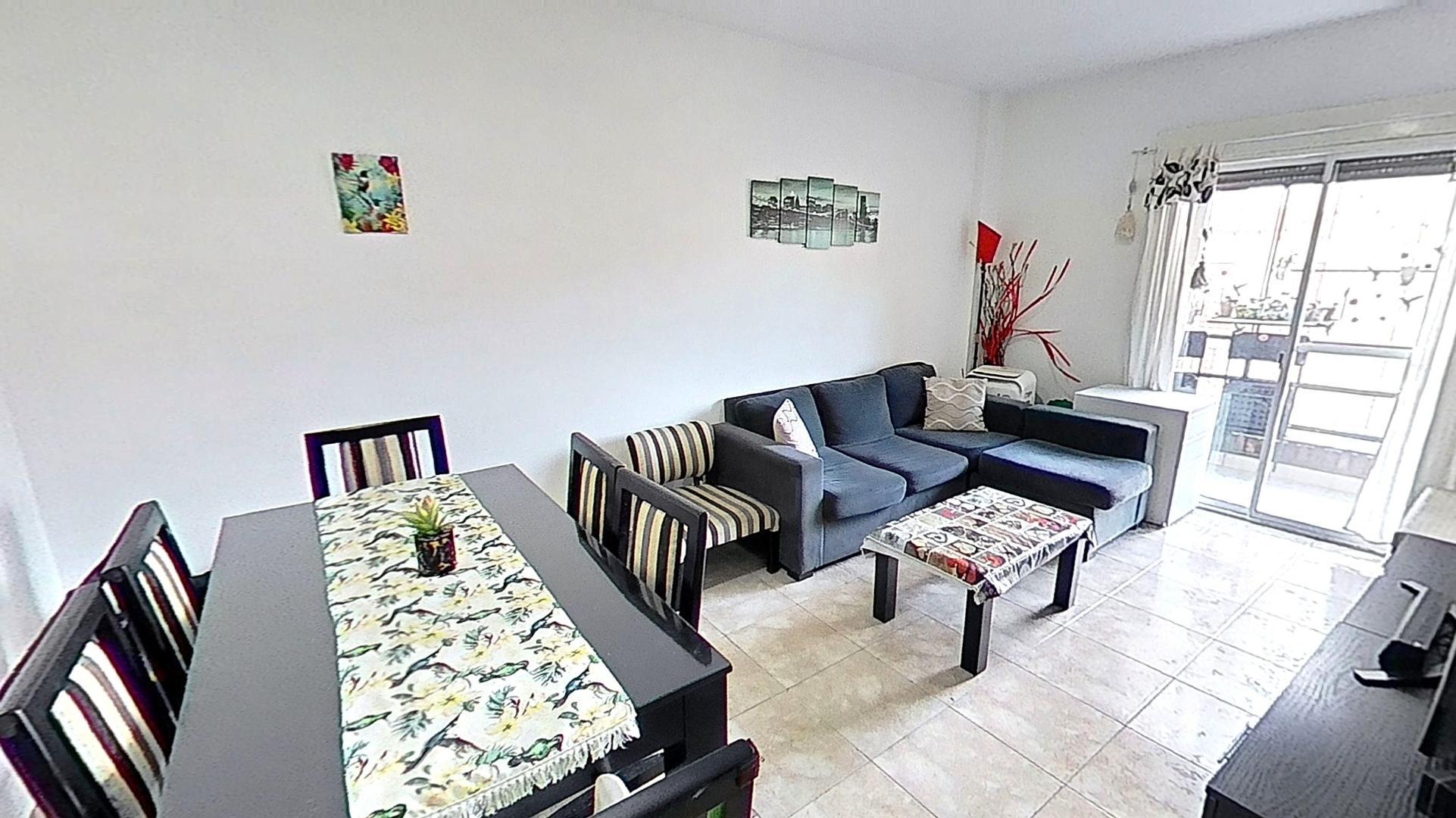 Floresta. 3 amb. 60 m2. Fte. Balcón. Cochera