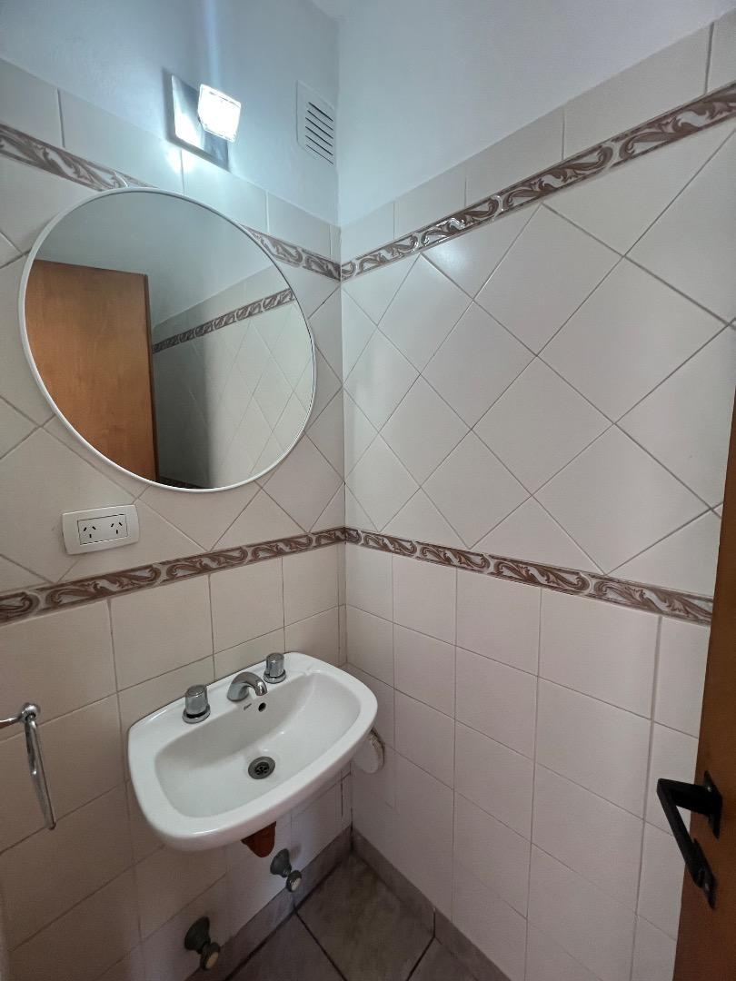 Departamento en Alquiler con 1 cocheras