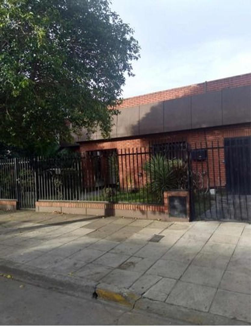 CASA EN VENTA -HAEDO