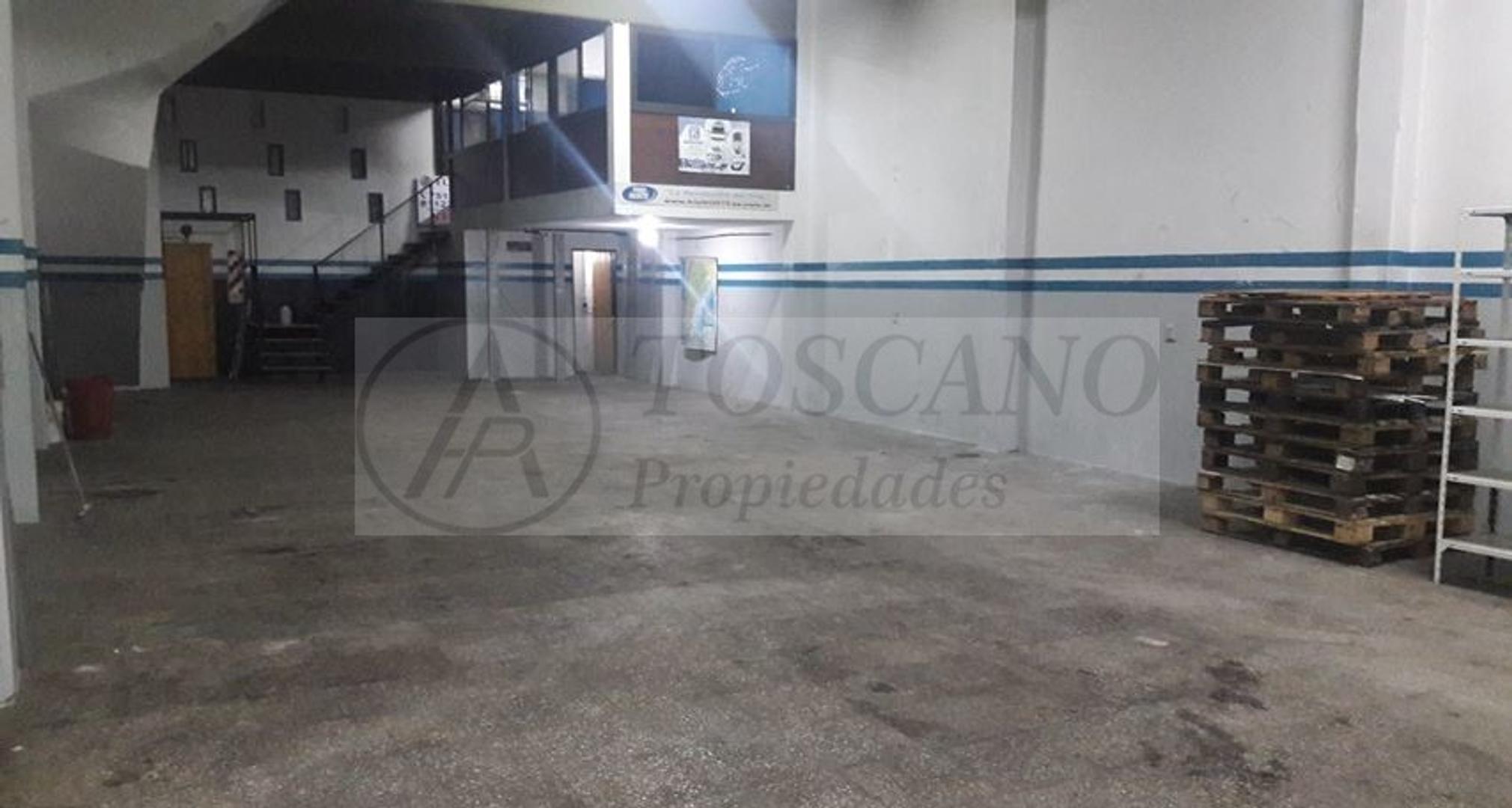 Crisostomo Alvarez  3900