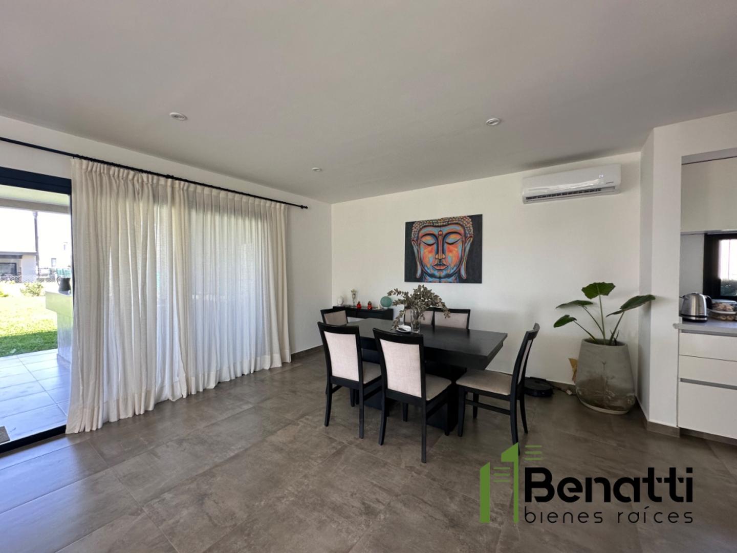 Casa en Venta al Este