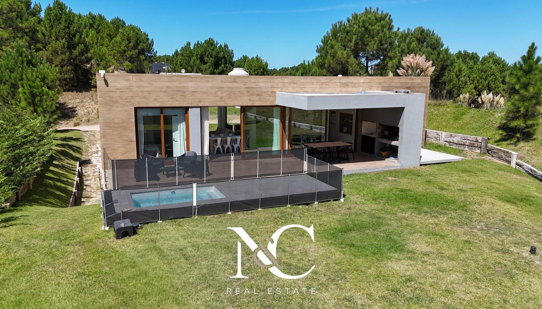 Casa en Venta en Costa Esmeralda, USD 268.000