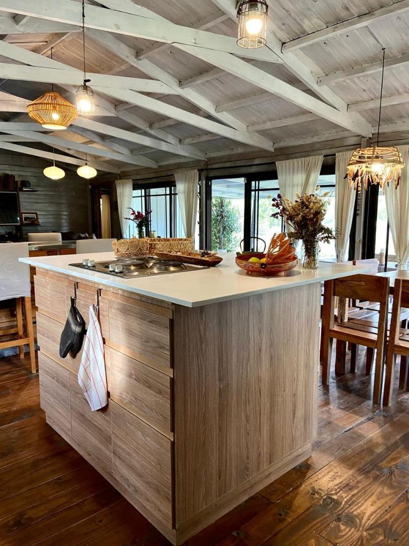 Casa 4 ambientes con 4 baños