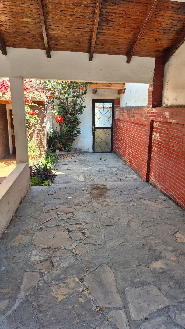 Depto Tipo Casa en Venta en Zona Centro, USD 90.000