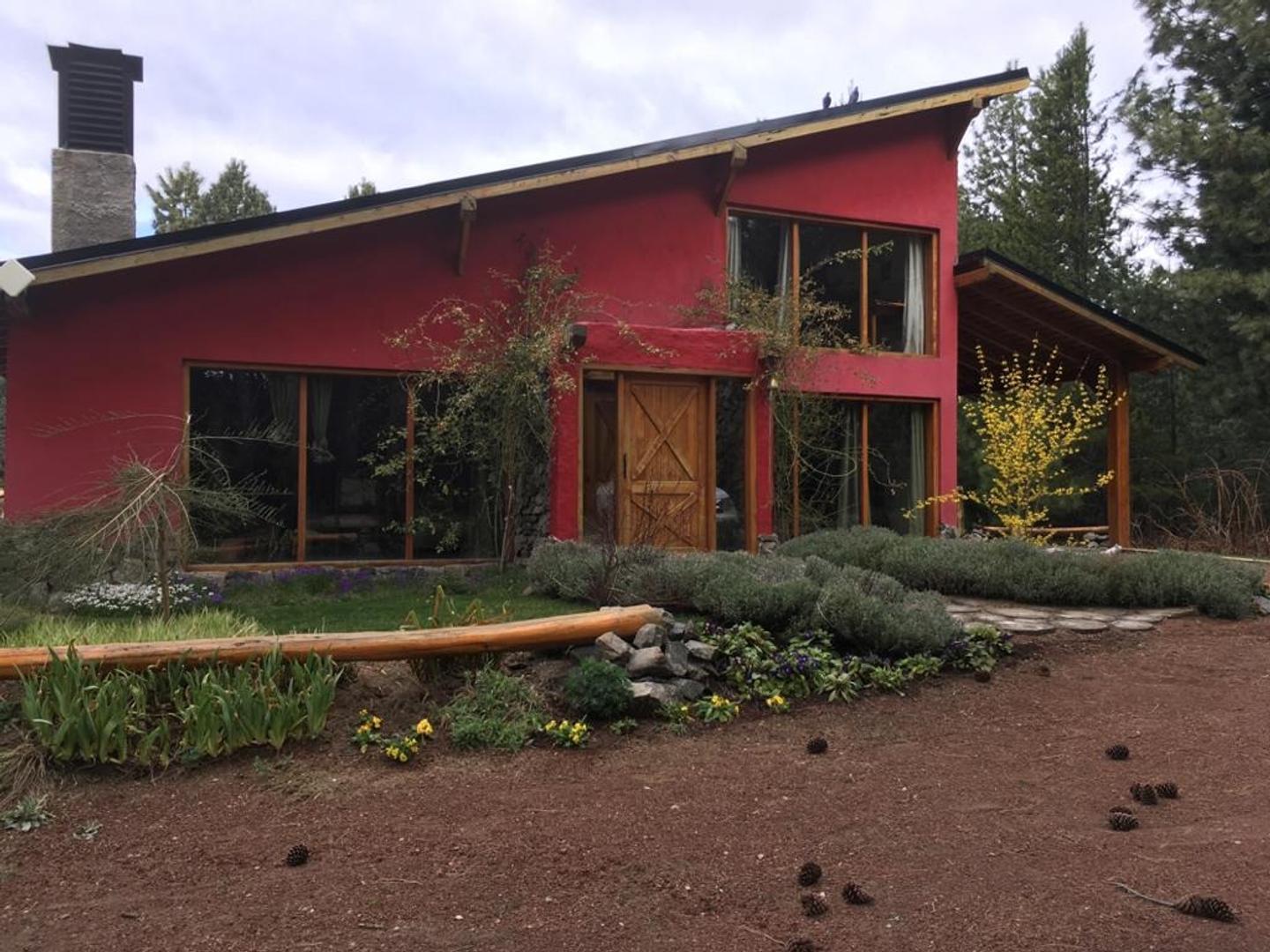 Excelente Casa a la Venta Club de Campo Dos Valles