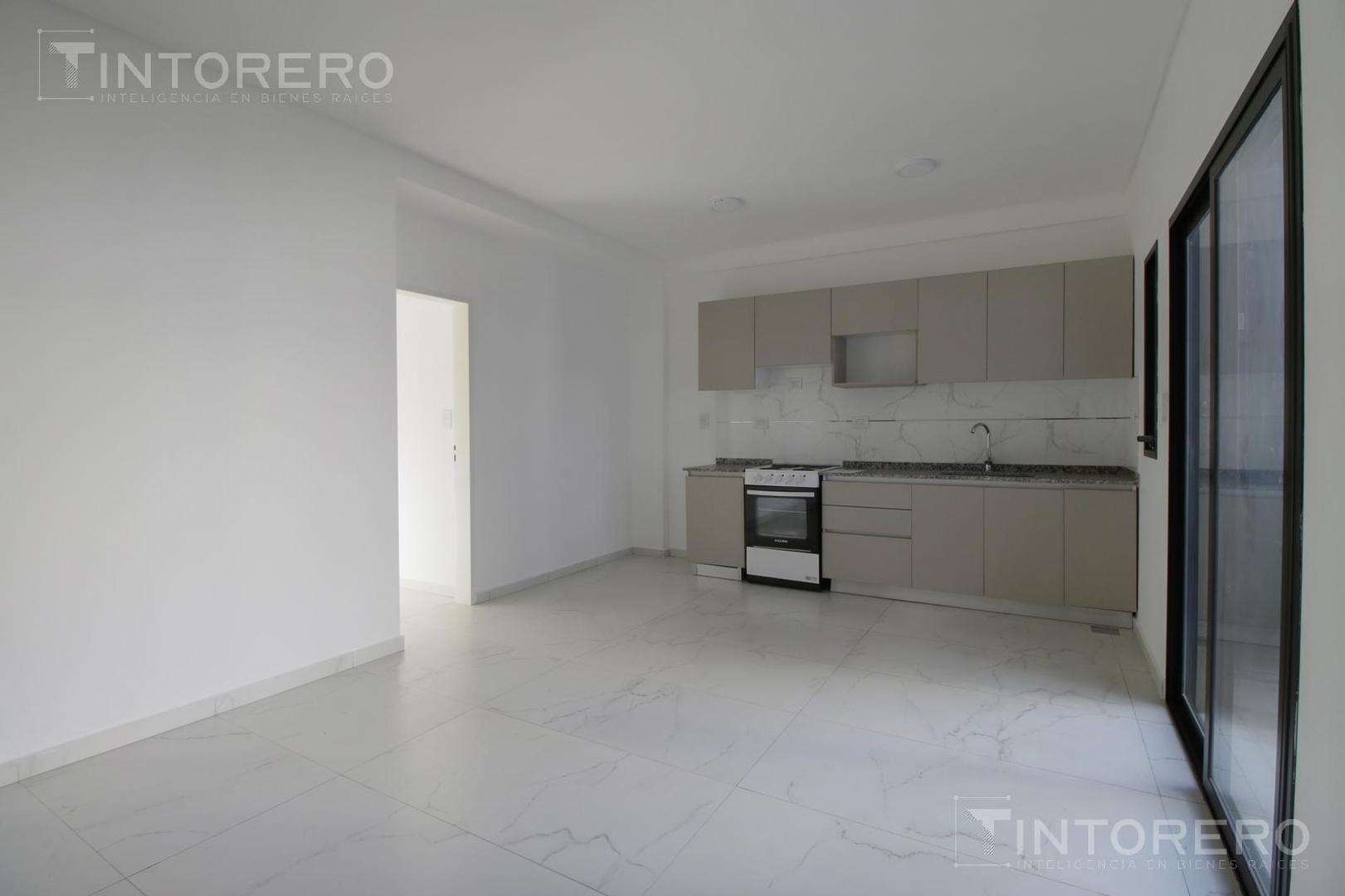Venta Dpto 2amb al Frente con 2balcones en Merlo a Estrenar