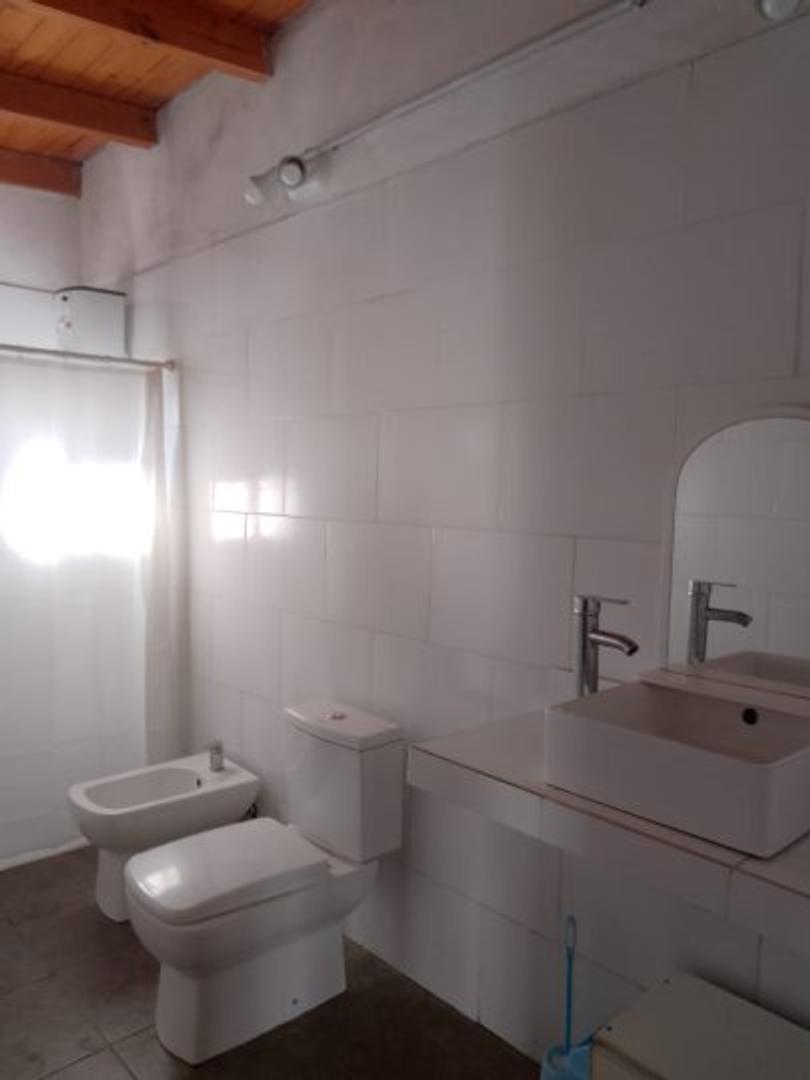 Río cuarto 2415 , Piso 0