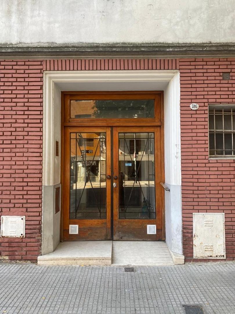 Av Directorio 500, Piso 1