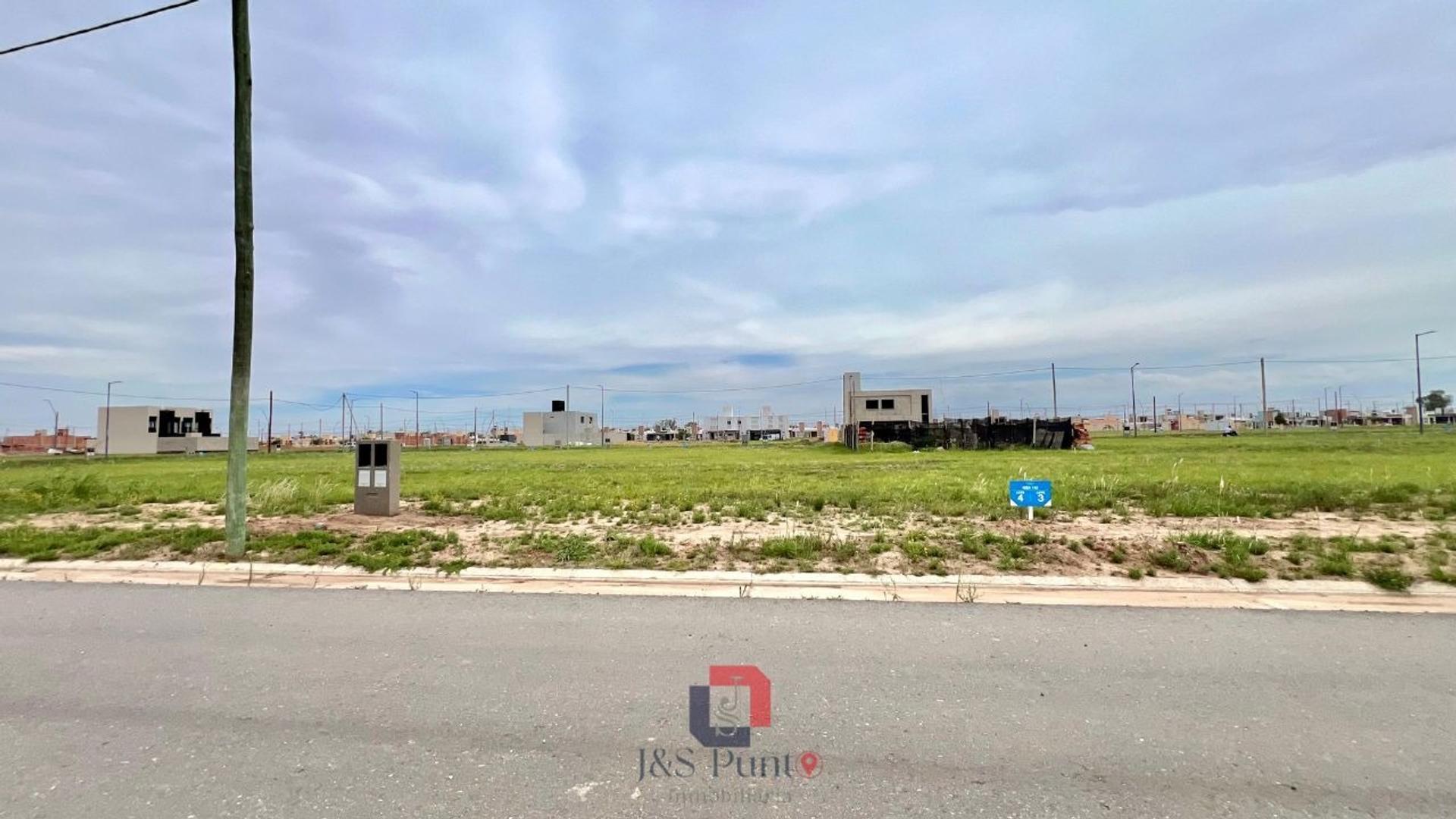 LOTE EN CUESTAS DE MANANTIALES (Apto duplex)