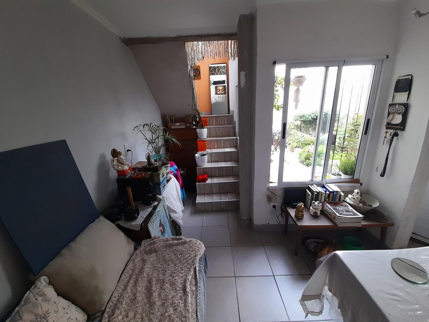 Casa de 2 ambientes + PH 2 ambientes al fondo