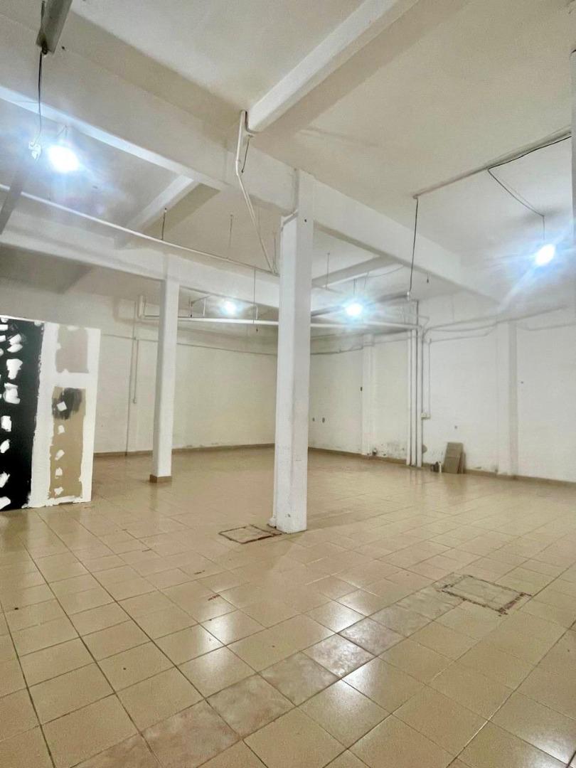 VENTA LOCAL EN BELLA VISTA