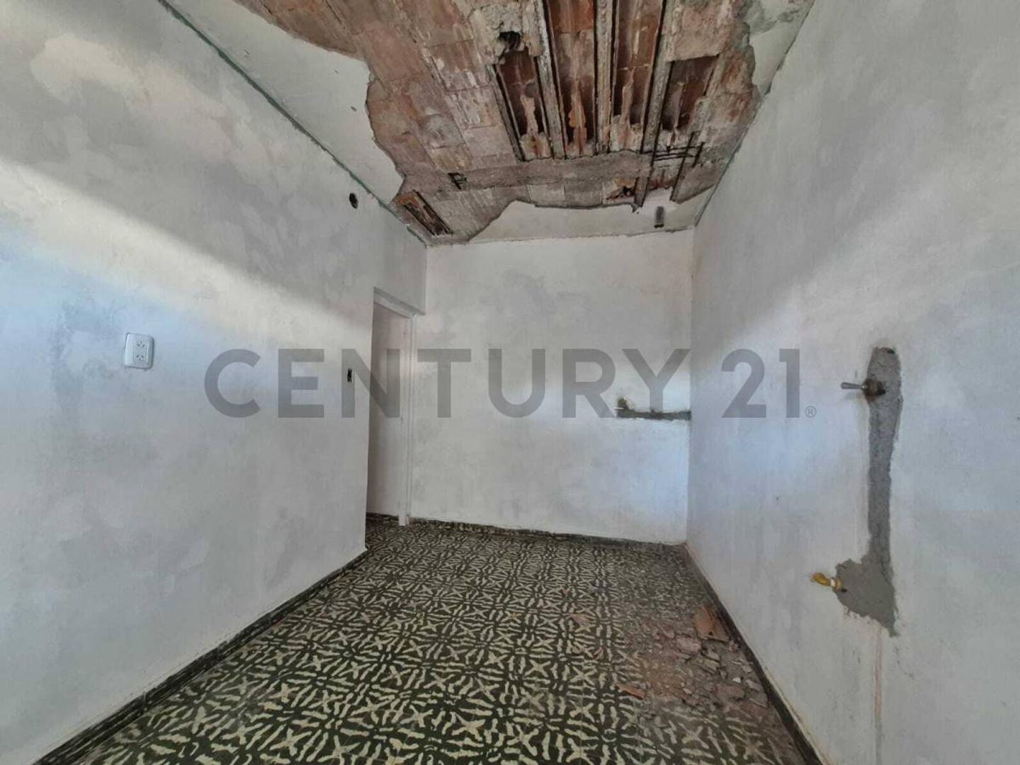 CASA PARA RECICLAR – DORREGO, GUAYMALLÉN