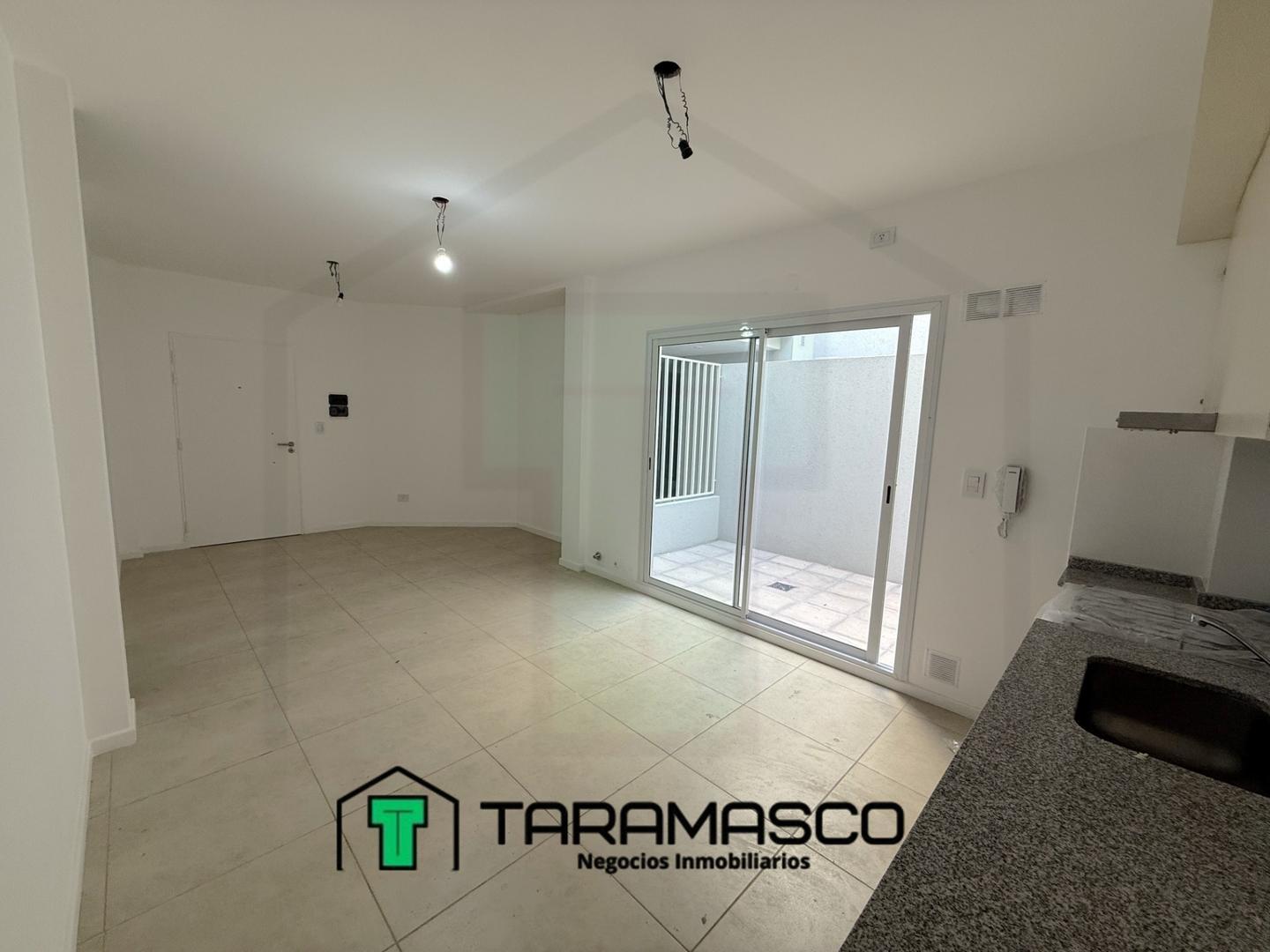 Depto Tipo Casa en Venta de 2 ambientes