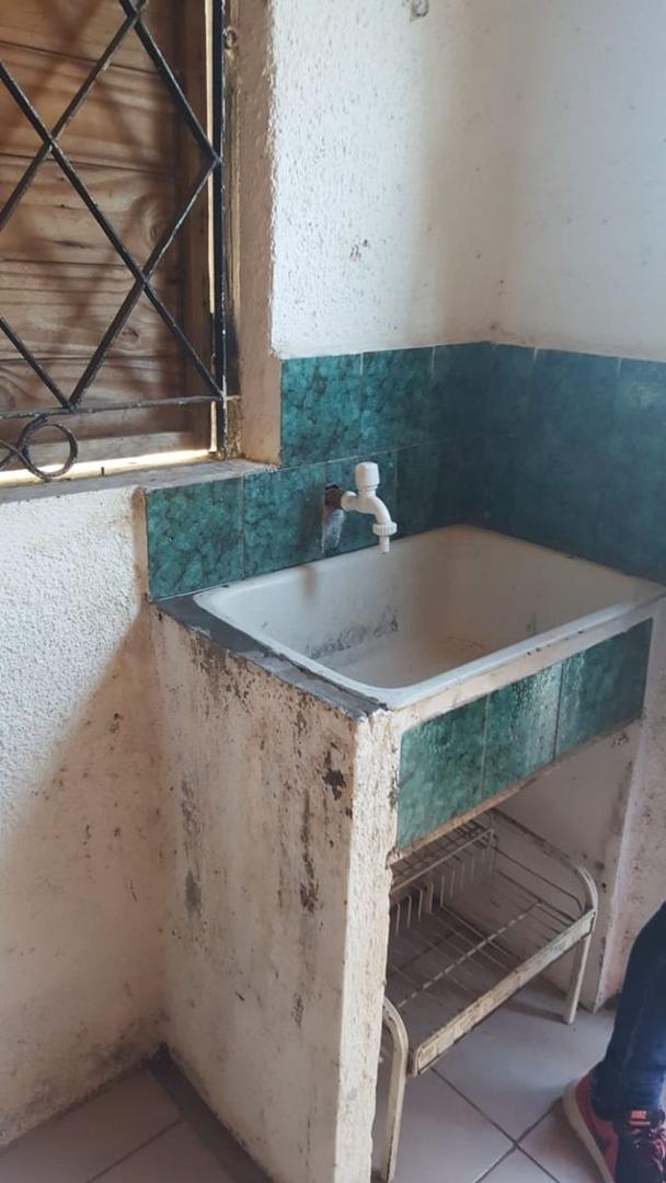 CASA Y LOCAL VENTA BURZACO FONDO LIBRE