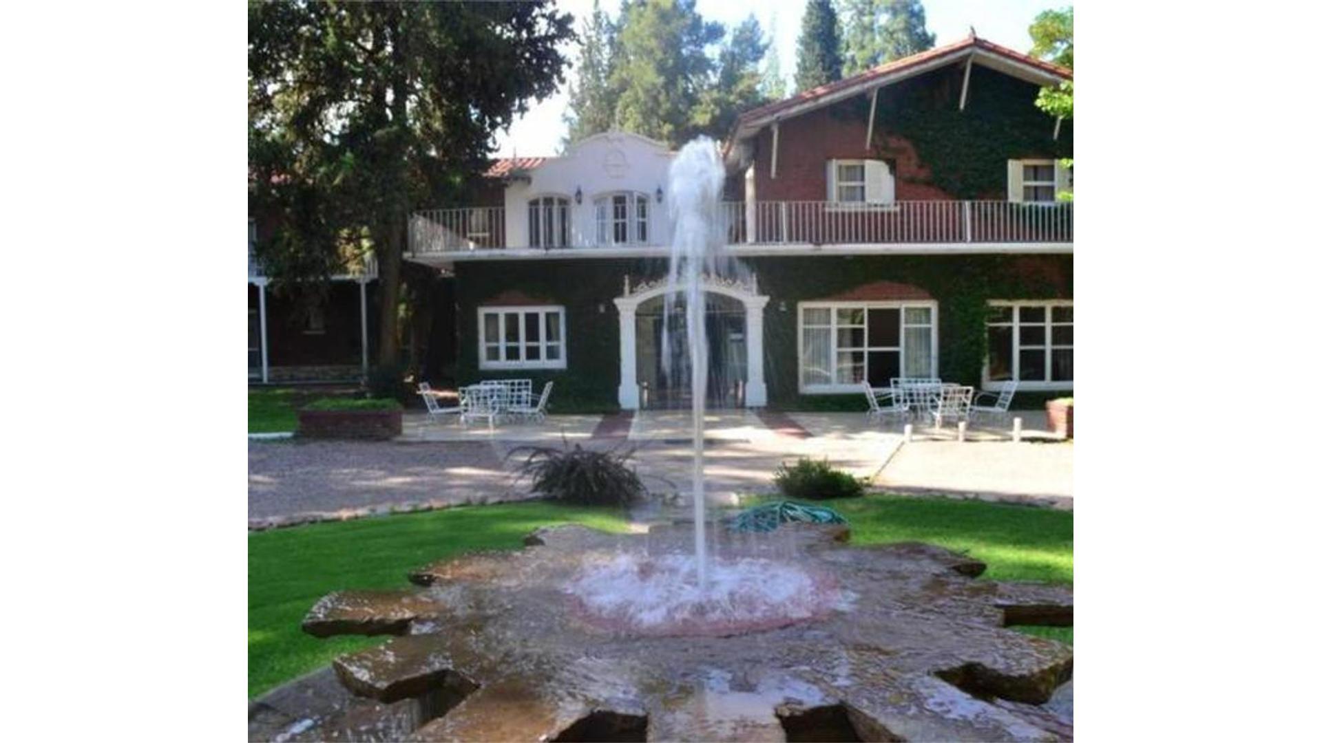 Venta- Excelente Hotel en muy buena ubicación- Chacras de Co