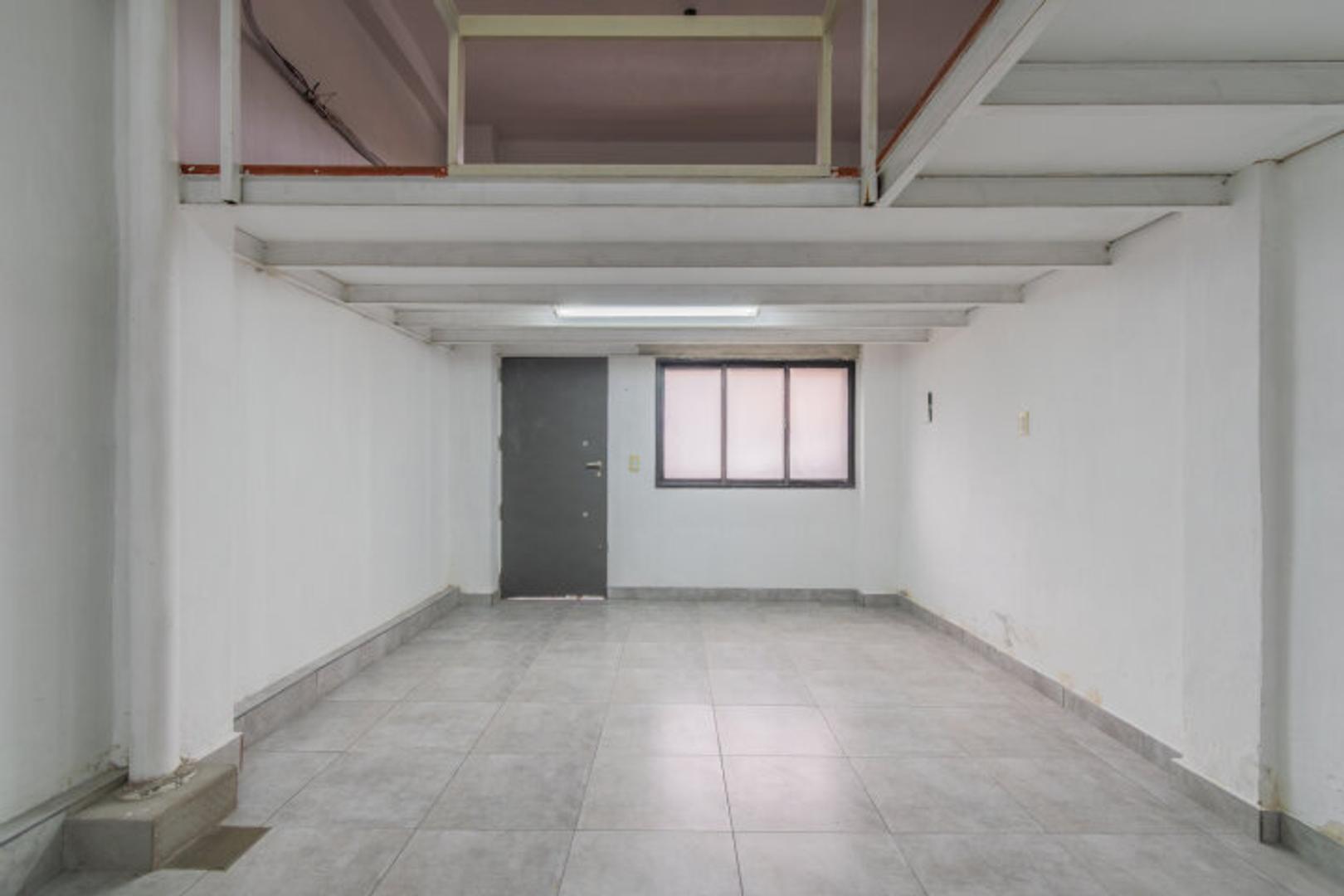 Depto Tipo Casa en Venta en Bernal, USD 34.000