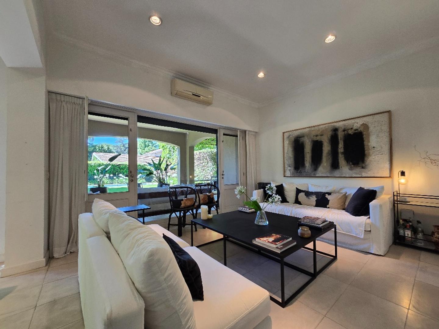 Casa en Alquiler en San Isidro Centro, USD 5.750