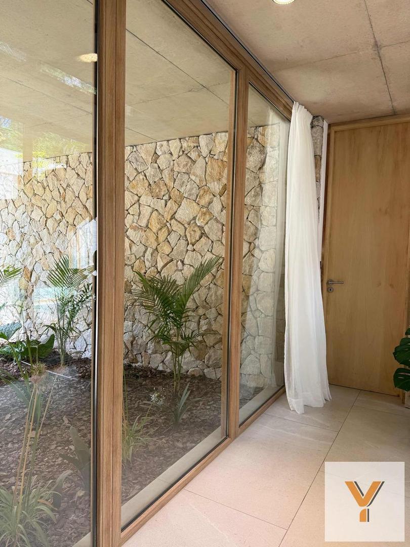 Casa 6 ambientes con 2 baños