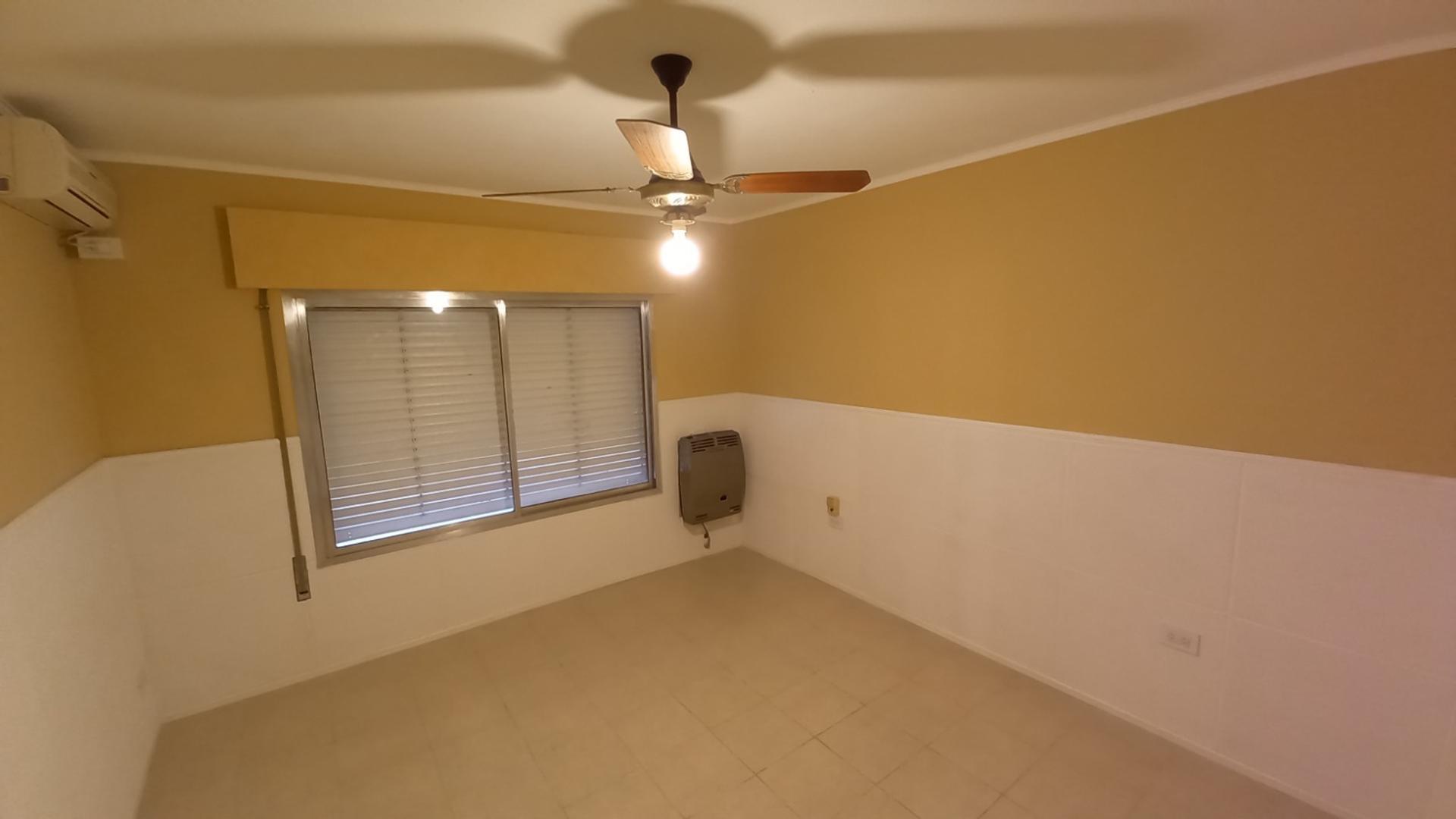 Casa en Alquiler en Rosario, $ 520.000