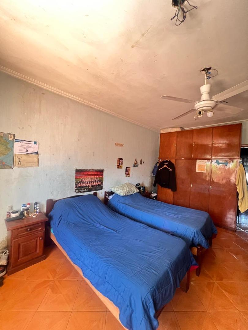 CASA EN VENTA 2 FAMILIAS AVENIDA BELGRANO 5400 WILDE