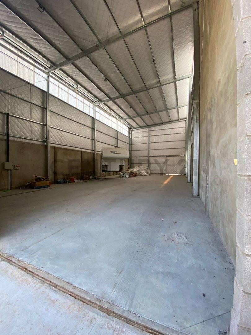 Galpon en Venta 10  mts Frente