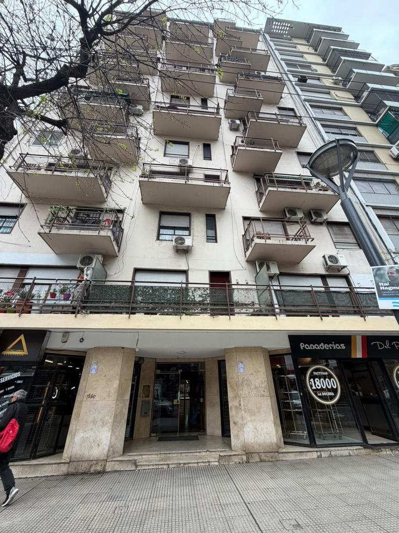 Avenida Rivadavia 2200