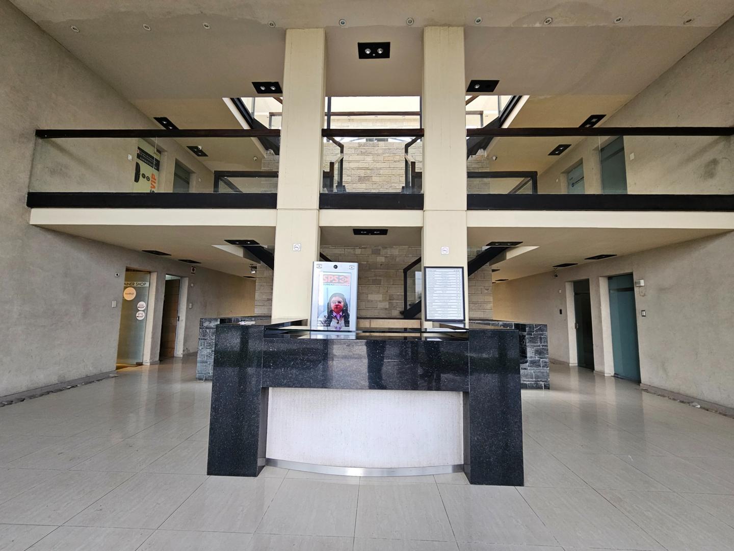 Oficina en Venta con 1 cochera