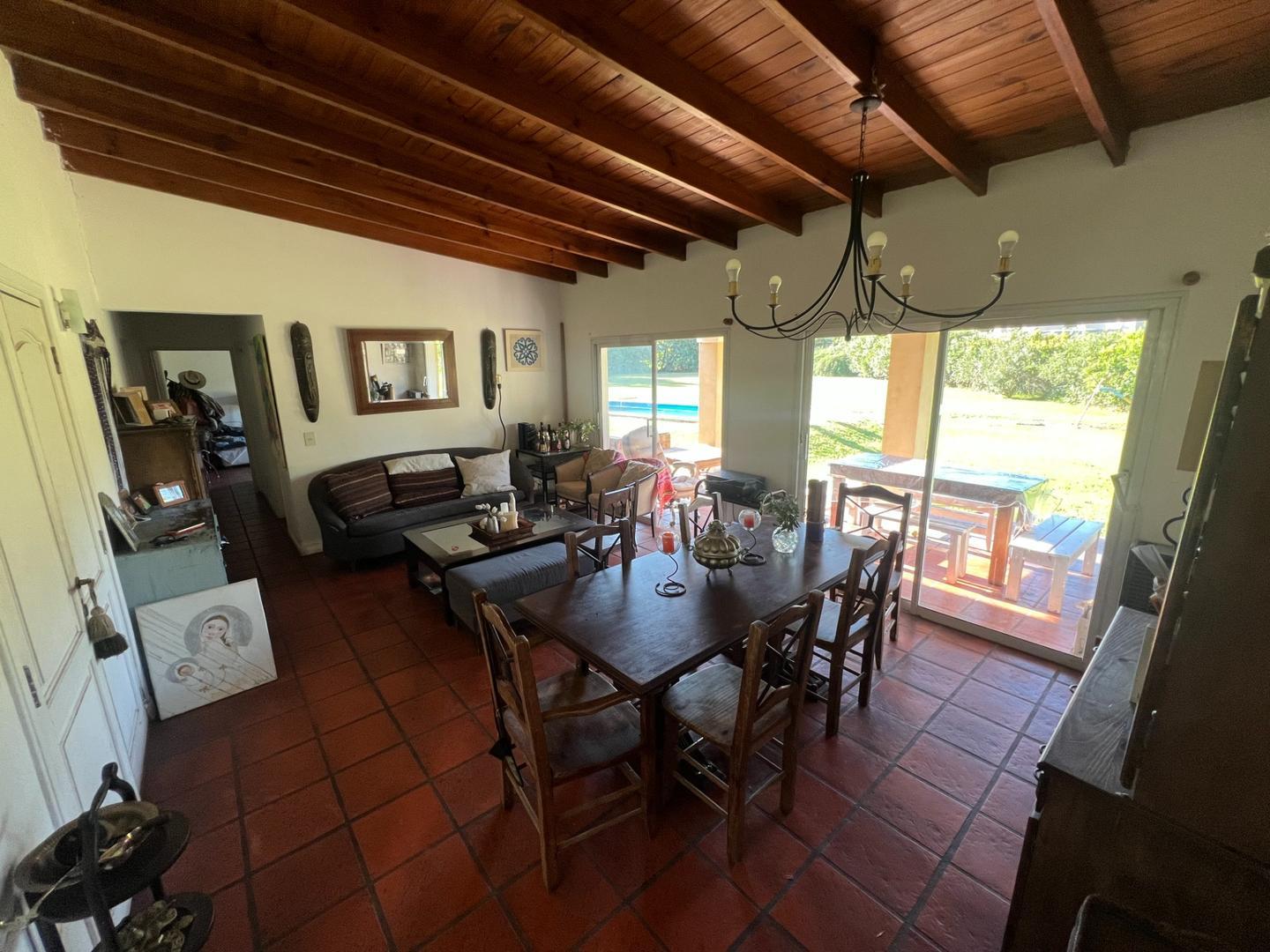 Casa en Venta con 1 cochera