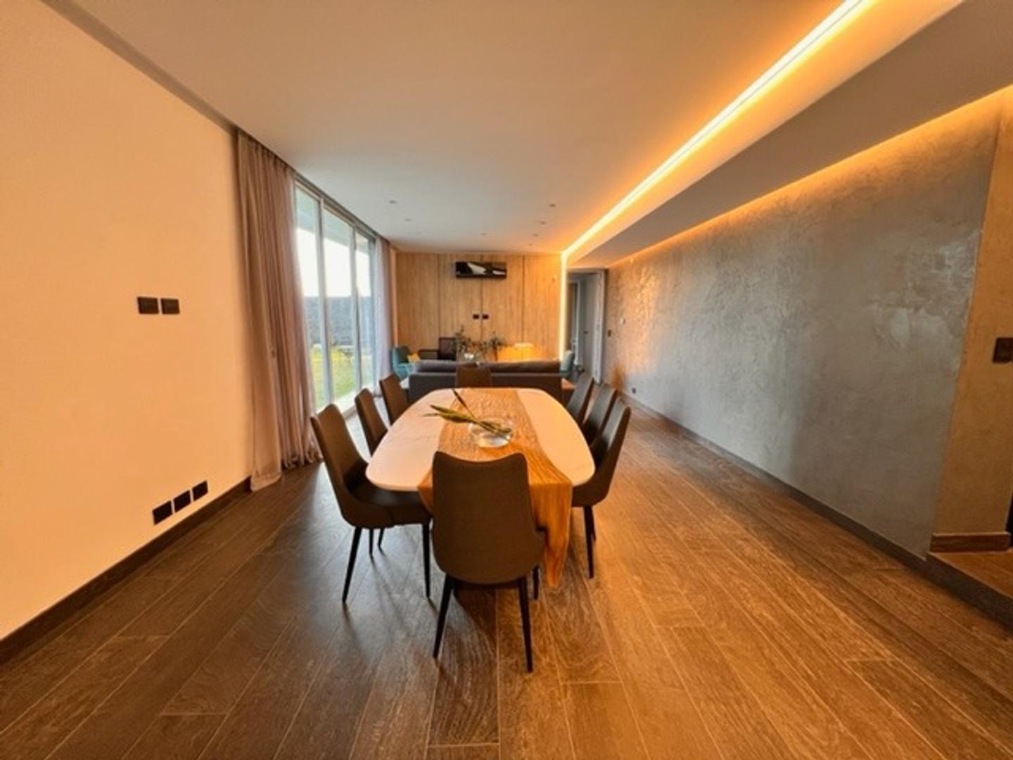 Departamento en Venta con 2 cocheras