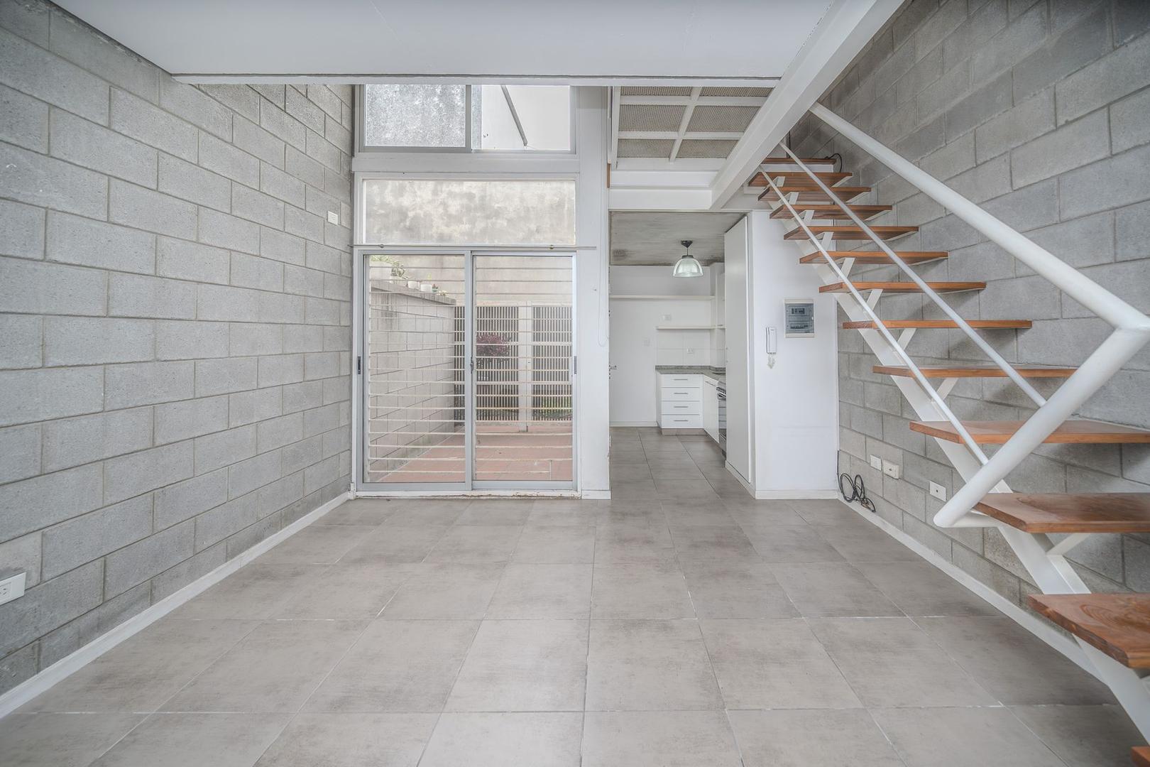 ALQUILER PH 3 AMB DEVOTO - ZONA TOP -