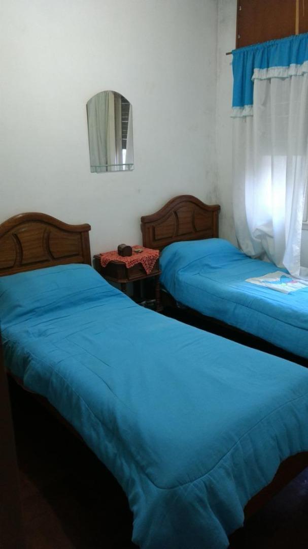 Excelente casa 4 amb con cochera - Villa Ballester