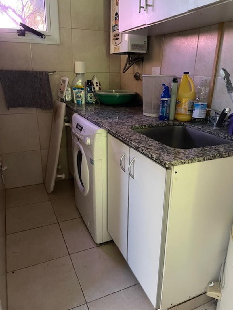 Casa en Alquiler Temporal con 4 cocheras